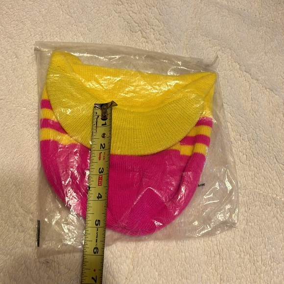 NWT. Little brownie beanie with a brim.  One size - Picture 6 of 6